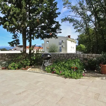 Appartement With A Parking Space Soline, Krk - 19198 Dobrinj