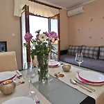With Parking Space Soline, Krk - 19198 Apartamento *
