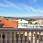 With Parking Space Soline, Krk - 19198 Apartamento *