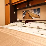 With Parking Space Soline, Krk - 19198 Apartamento *